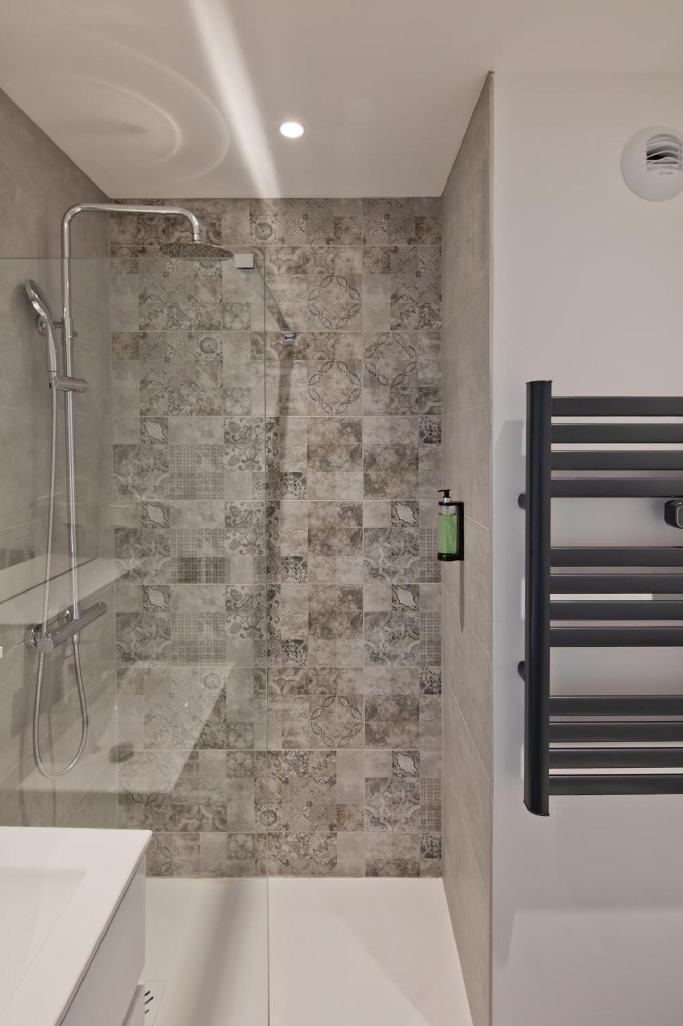 Hotel Le Riccoty Blyes Екстериор снимка